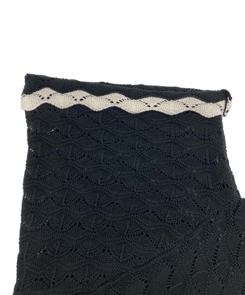 MARY QUANT（マリークヮント）MARY QUANT (マリークヮント) レトロロゴクロッシェポロ カーディガン ブラック サイズ:Ｍ 未使用品の古着・服飾アイテム