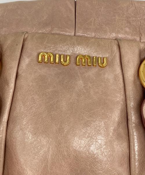 MIU MIU（ミュウミュウ）MIU MIU (ミュウミュウ) VITELLO LUX 2WAYバッグ ピンクベージュの古着・服飾アイテム