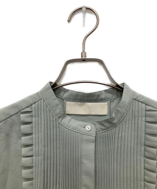 MARILYN MOON（マリリンムーン）MARILYN MOON (マリリンムーン) Tuck frill flare washer shirt セージグリーン サイズ:Freeの古着・服飾アイテム
