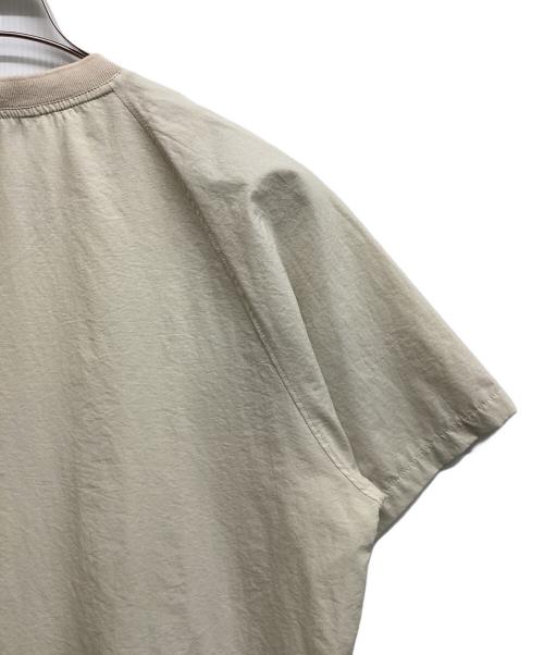 NANGA（ナンガ）NANGA (ナンガ) AIR CLOTH COMFY TEE ベージュ サイズ:Lの古着・服飾アイテム