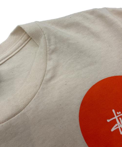 stussy（ステューシー）stussy (ステューシー) 00ｓINTERNATIONAL TRIBE Tee アイボリー サイズ:Mの古着・服飾アイテム