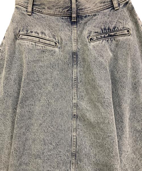 BABYLONE（バビロン）BABYLONE (バビロン) デニムタックボリュームスカート インディゴ サイズ:38 未使用品の古着・服飾アイテム