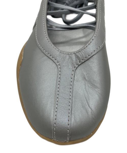 adidas（アディダス）adidas (アディダス) TAEKWONDO MEI BALLET W シルバー サイズ:US 7.5の古着・服飾アイテム