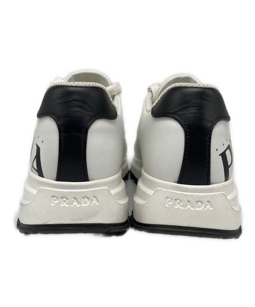 PRADA（プラダ）PRADA (プラダ) スニーカー ホワイト サイズ:35の古着・服飾アイテム