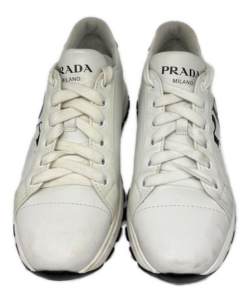 PRADA（プラダ）PRADA (プラダ) スニーカー ホワイト サイズ:35の古着・服飾アイテム