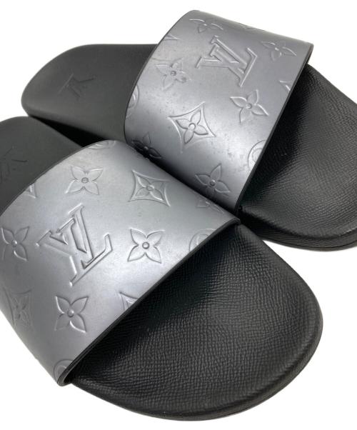 LOUIS VUITTON（ルイ ヴィトン）LOUIS VUITTON (ルイ ヴィトン) ウォーターフロント・ライン ミュール サンダル シルバー×ブラック サイズ:6の古着・服飾アイテム