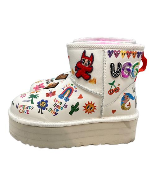 UGG（アグ）UGG (アグ) Classic Platform Pop Sketch ホワイト サイズ:22の古着・服飾アイテム