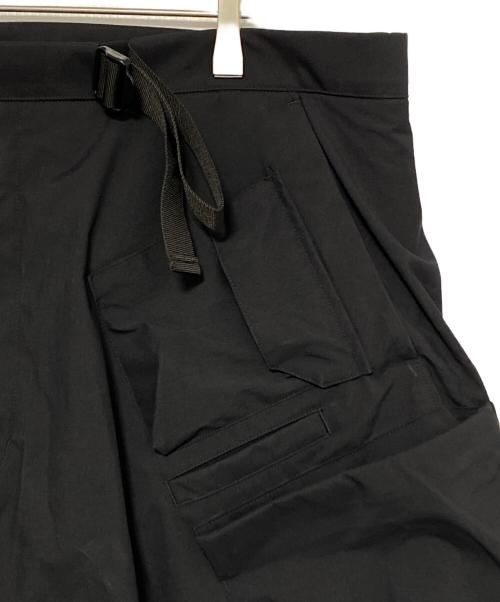 ACRONYM（アクロニウム）ACRONYM (アクロニウム) Encapsulated Nylon Articulated Cargo Pant ブラック サイズ:Mの古着・服飾アイテム