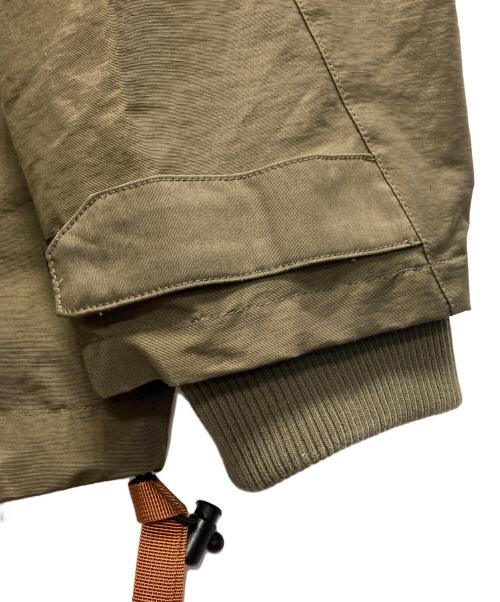GOOPiMADE（グーピーメイド）GOOPiMADE (グーピーメイド) END clothing (エンドクロージング) ExG Polyhedron Mountain Parka オリーブ サイズ:3の古着・服飾アイテム