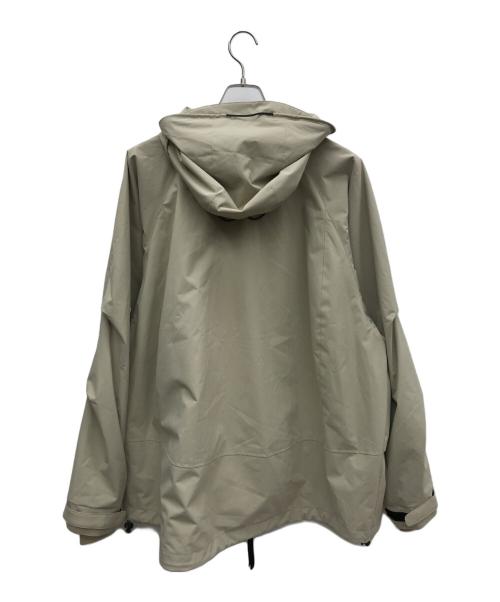 GOOPiMADE（グーピーメイド）GOOPiMADE (グーピーメイド) Formula-G Mountain Parka Jacke ベージュ サイズ:3の古着・服飾アイテム