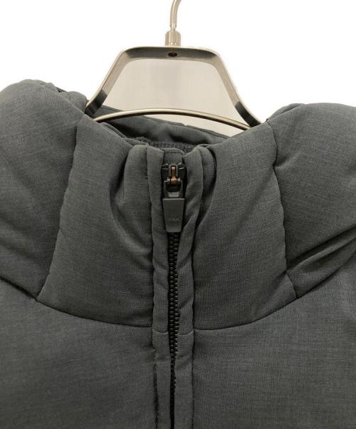 BEAUTY&YOUTH（ビューティーアンドユース）BEAUTY&YOUTH (ビューティーアンドユース) 小松マテーレシャンブレー アライドダウンジャケット ダークグレー サイズ:Mの古着・服飾アイテム