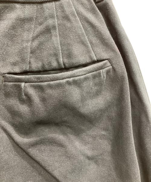TENNE HANDCRAFTED MODERN（テン ハンドクラフテッド モダン）TENNE HANDCRAFTED MODERN (テン ハンドクラフテッド モダン) タックパンツ ブラック サイズ:2の古着・服飾アイテム
