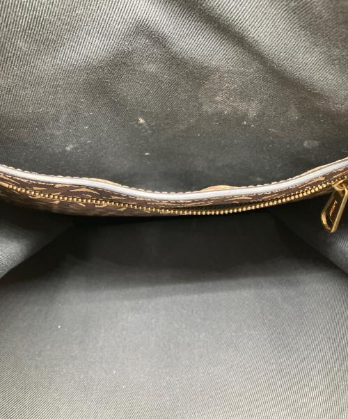 BURBERRY（バーバリー）BURBERRY (バーバリー) TBモノグラムトートバッグ ブラウンの古着・服飾アイテム