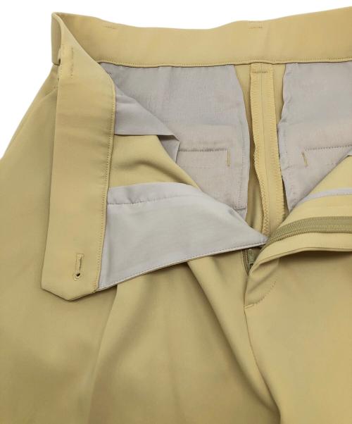Spick and Span（スピック＆スパン）Spick and Span (スピックアンドスパン) ストレッチタックストレートパンツ　25年モデル イエロー サイズ:38の古着・服飾アイテム