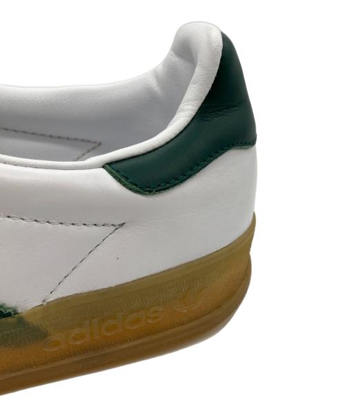 adidas（アディダス）adidas (アディダス) GAZELLE INDOOR ホワイト サイズ:26の古着・服飾アイテム