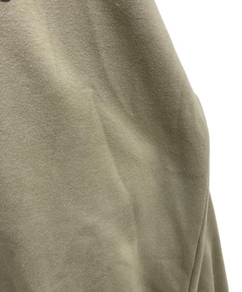 FOG ESSENTIALS（フィアオブゴッド エッセンシャル）FOG ESSENTIALS (フィアオブゴッド エッセンシャル) モックネックスウェット オリーブ サイズ:SIZE Mの古着・服飾アイテム