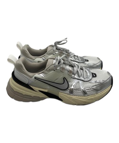 NIKE（ナイキ）NIKE (ナイキ) V2K RUN SUMMIT シルバー サイズ:27.5の古着・服飾アイテム