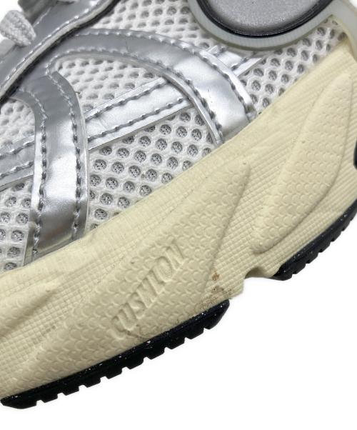 NIKE（ナイキ）NIKE (ナイキ) V2K RUN SUMMIT シルバー サイズ:27.5の古着・服飾アイテム