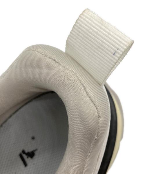 NIKE（ナイキ）NIKE (ナイキ) V2K RUN SUMMIT シルバー サイズ:27.5の古着・服飾アイテム
