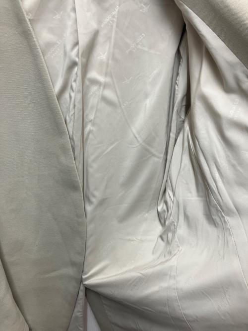 1PIU1UGUALE3 RELAX（ウノピゥウノウグァーレトレ リラックス）1PIU1UGUALE3 RELAX (ウノピゥウノウグァーレトレ リラックス) ノーカラー鹿の子ニットジャケット ベージュ サイズ:SIZE XLの古着・服飾アイテム