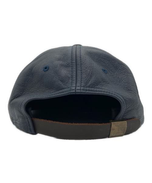 SUPREME（シュプリーム）SUPREME (シュプリーム) Leather Classic Logo 6panel cap ネイビーの古着・服飾アイテム