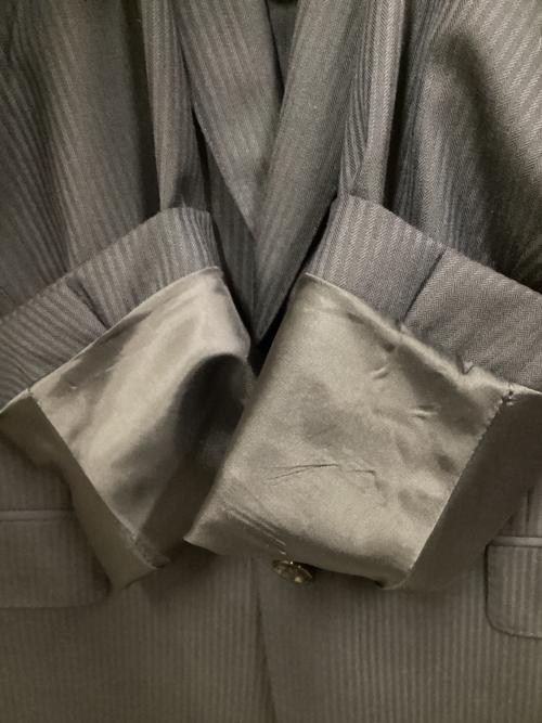 a day in the life（ア デイ イン ザ ライフ）a day in the life (ア デイ イン ザ ライフ) シャドーストライプ 2B セットアップスーツ ネイビー サイズ:SIZE 46の古着・服飾アイテム