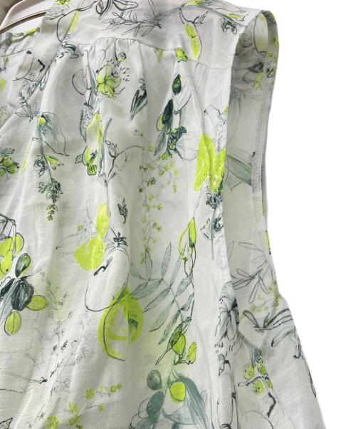 TOMORROW LAND collection（トゥモローランドコレクション）TOMORROW LAND collection (トゥモローランドコレクション) アップルフラワープリント ショルダーギャザーブラウス ライトグリーン サイズ:36 未使用品の古着・服飾アイテム