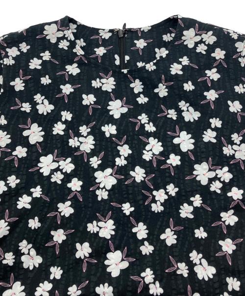 OBLI（オブリ）OBLI (オブリ) フラワーティアードワンピース　25SHDD46 ブラック サイズ:1の古着・服飾アイテム