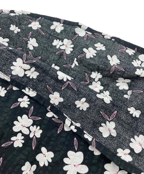 OBLI（オブリ）OBLI (オブリ) フラワーティアードワンピース　25SHDD46 ブラック サイズ:1の古着・服飾アイテム