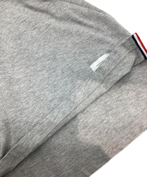 Thom Browne（トムブラウン）Thom Browne (トムブラウン) ジャージー リラックス サイド スリット Tシャツ グレー サイズ:2の古着・服飾アイテム