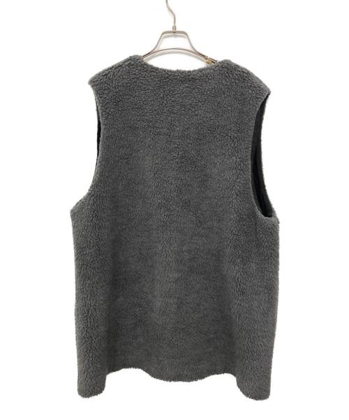 nest Robe（ネストローブ）nest Robe (ネストローブ) wool boa reversible vest グレー サイズ:Fの古着・服飾アイテム