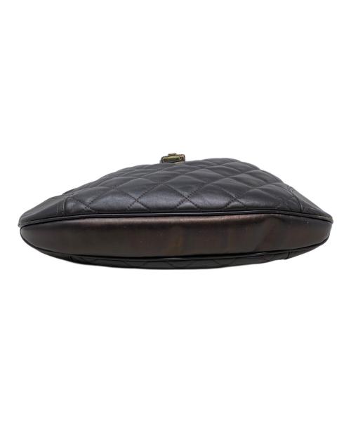 BURBERRY（バーバリー）BURBERRY (バーバリー) キルティング ホーボー ショルダーバッグ　BURBERRY（バーバリー）　ITEFFSRL814FIR ダークブラウンの古着・服飾アイテム