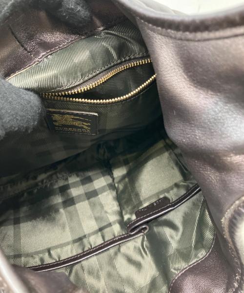 BURBERRY（バーバリー）BURBERRY (バーバリー) キルティング ホーボー ショルダーバッグ　BURBERRY（バーバリー）　ITEFFSRL814FIR ダークブラウンの古着・服飾アイテム