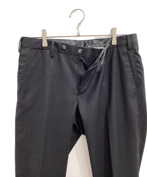 PT01（ピーティーゼロウーノ）PT01 (ピーティーゼロウーノ) TRAVELLER SUPER SLIM FIT チャコールグレー サイズ:48の古着・服飾アイテム