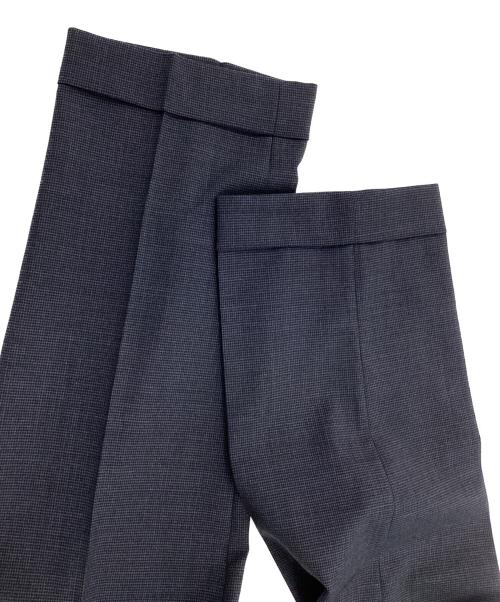PT01（ピーティーゼロウーノ）PT01 (ピーティーゼロウーノ) TRAVELLER SUPER SLIM FIT チャコールグレー サイズ:48の古着・服飾アイテム