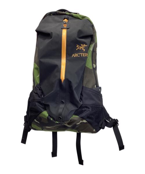 ARC'TERYX（アークテリクス）ARC'TERYX (アークテリクス) BEAMS (ビームス) ARRO 22　リュック ブラック×グリーンの古着・服飾アイテム