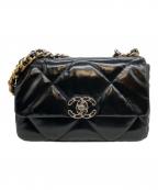 CHANELシャネル）の古着「シャネル19 チェーンショルダーバッグ」｜ブラック/シルバー金具