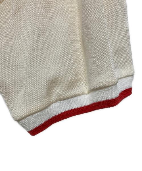 MM6 Maison Margiela（エムエムシックスメゾンマルジェラ）MM6 Maison Margiela (エムエムシックスメゾンマルジェラ) レースドッキングVネックカットソー アイボリー×グリーン サイズ:Sの古着・服飾アイテム