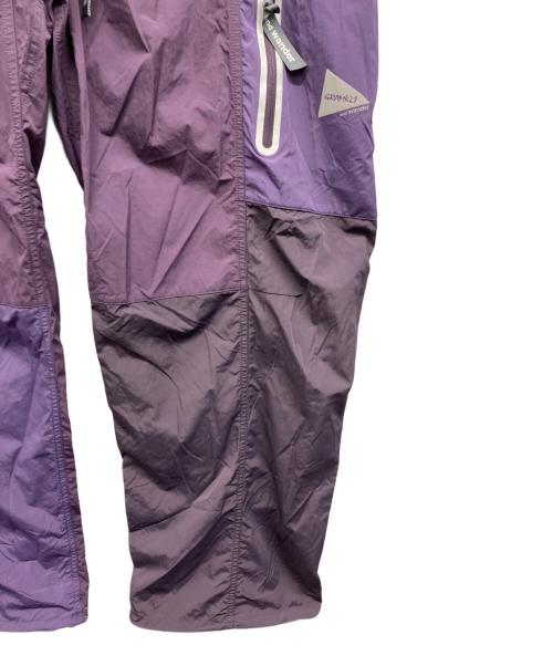 GRAMICCI（グラミチ）GRAMICCI (グラミチ) and wander (アンドワンダー) PATCHWORK WIND PANT パープル サイズ:2XL 未使用品の古着・服飾アイテム