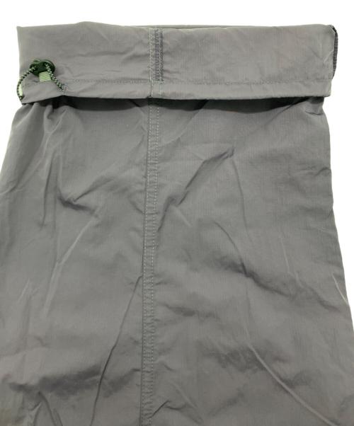 GRAMICCI（グラミチ）GRAMICCI (グラミチ) and wander (アンドワンダー) PATCHWORK WIND PANT パープル サイズ:2XL 未使用品の古着・服飾アイテム