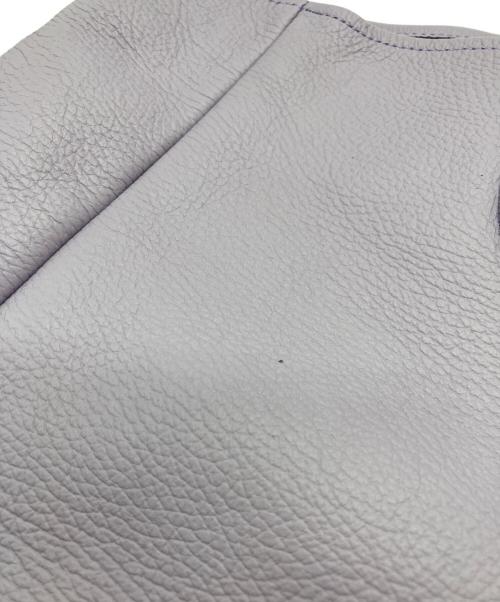 YOUNG & OLSEN The DRYGOODS STORE（ヤングアンドオルセン ザ ドライグッズストア）YOUNG & OLSEN The DRYGOODS STORE (ヤングアンドオルセン ザ ドライグッズストア) EMBOSSED LEATHER TOTE L ラベンダー 未使用品の古着・服飾アイテム