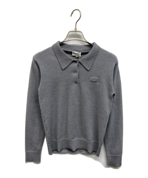 gajess（ガジェス）gajess (ガジェス) Kanon Logo Polo Knit　カノン ロゴ ポロ ニット グレー サイズ:36の古着・服飾アイテム