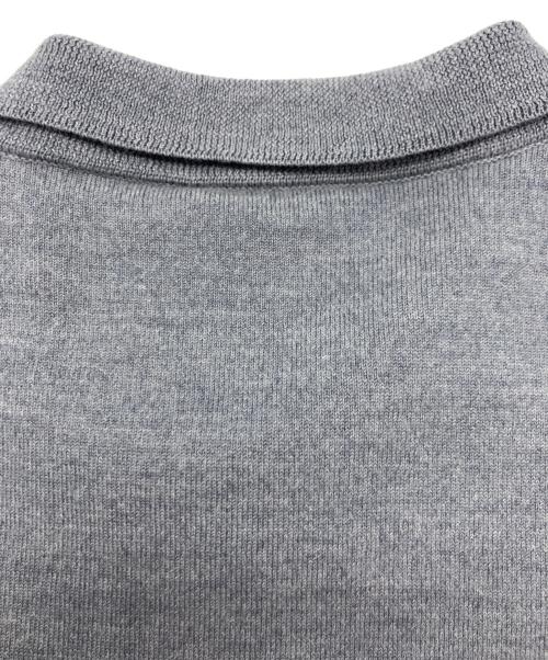 gajess（ガジェス）gajess (ガジェス) Kanon Logo Polo Knit　カノン ロゴ ポロ ニット グレー サイズ:36の古着・服飾アイテム