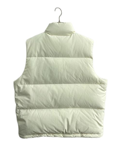 madhappy（マッドハッピー）madhappy (マッドハッピー) ダウンベスト ホワイト サイズ:Mの古着・服飾アイテム