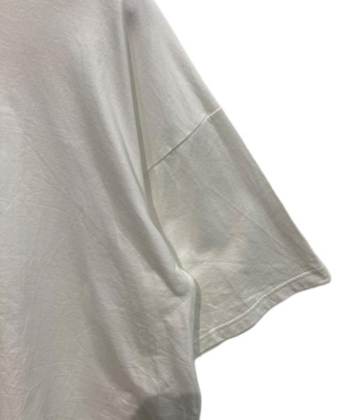nagonstans（ナゴンスタンス）nagonstans (ナゴンスタンス) curve-hem t-shirt ホワイト サイズ:Mの古着・服飾アイテム