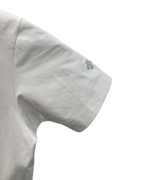 DESCENTE（デサント）DESCENTE (デサント) オリエリタフポロシャツ ホワイト サイズ:２XO 未使用品の古着・服飾アイテム