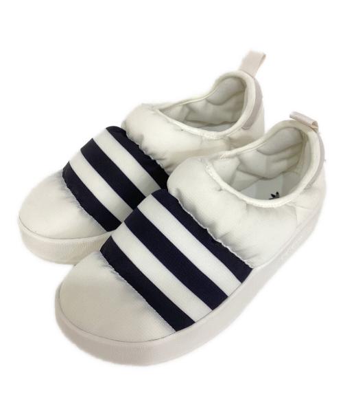 adidas（アディダス）adidas (アディダス) ミュール PUPPYLETTE　パフィレッタ スリッポン シューズ 3ストライプ ホワイト サイズ:23.5の古着・服飾アイテム