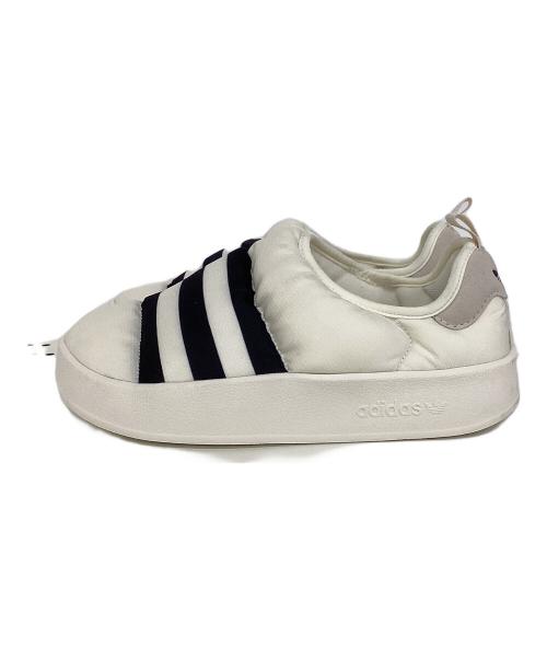 adidas（アディダス）adidas (アディダス) ミュール PUPPYLETTE　パフィレッタ スリッポン シューズ 3ストライプ ホワイト サイズ:23.5の古着・服飾アイテム