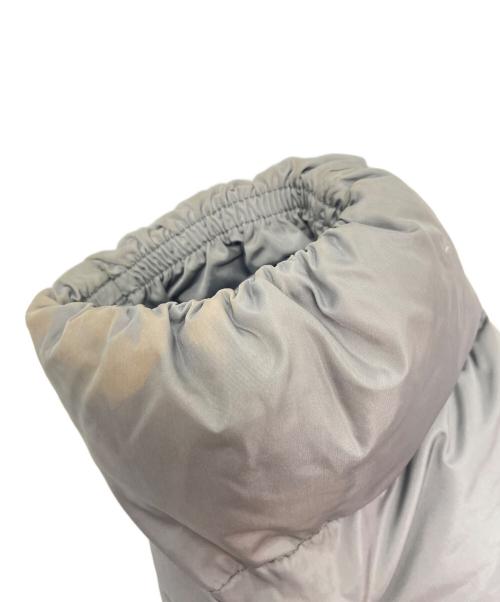 MONCLER（モンクレール）MONCLER (モンクレール) ジュヌヴリエ ファー付ダウンコート グレー サイズ:１の古着・服飾アイテム