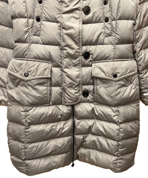 MONCLER（モンクレール）MONCLER (モンクレール) ジュヌヴリエ ファー付ダウンコート グレー サイズ:１の古着・服飾アイテム